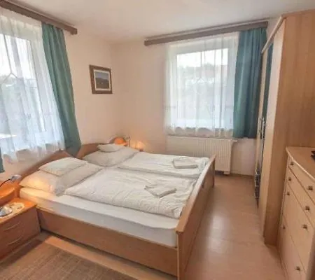 Apartmán Apartmanhaz Cedrus 8 *
