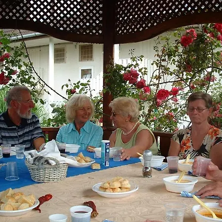 Apartmanhaz Cedrus 8 شقة زلاكاروس