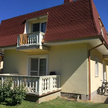 Apartmanhaz Cedrus 8 * Zalakaros