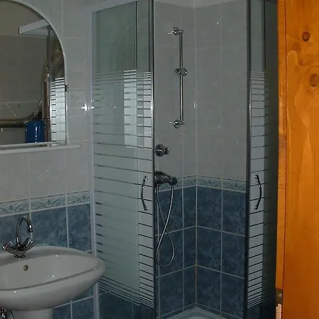 Apartmanhaz Cedrus 8 Apartment