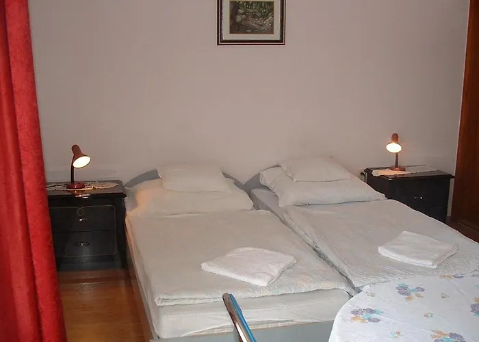 Apartment Apartmanhaz Cedrus 8